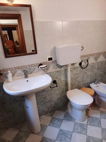 B B Casa Vacanze Il Pino Di Pino ลาสการี ภายนอก รูปภาพ